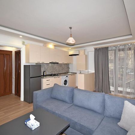 19Tumanyan Excellent Apartment In The Centre Of Capital Jereván Kültér fotó